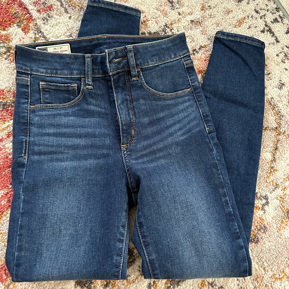 GAP High Rise Jegging
